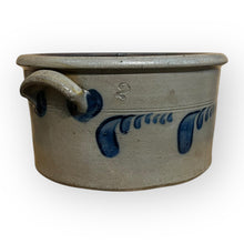 Load image into Gallery viewer, Excellent Decorated 2 Gallon Stoneware Cake Crock