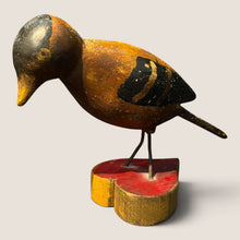 Load image into Gallery viewer, Folk Art Bird Carving