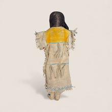 Load image into Gallery viewer, Superb Plains Native American Doll