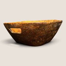 Load image into Gallery viewer, Fine American Burl Handled Bowl