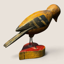 Load image into Gallery viewer, Folk Art Bird Carving