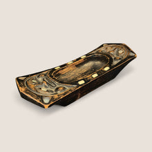 Load image into Gallery viewer, Excellent Tlingit Carved Wood Feast Bowl