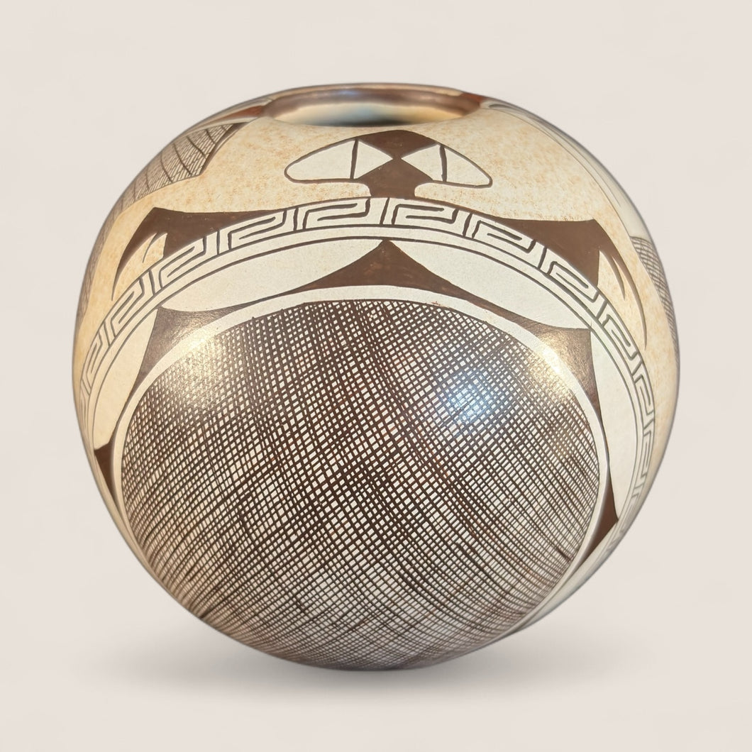 Rare Hopi-Tewa Pottery Seed Vase (Sylvia Naha, 1951-1999)