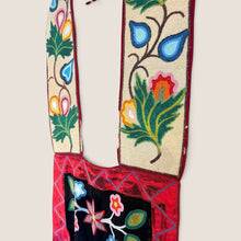 Load image into Gallery viewer, Superb Circa 1900 Ojibwe Beaded Bandolier Bag