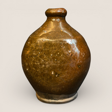 Load image into Gallery viewer, 19th Century American Redware Pinch Bottle