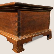 Load image into Gallery viewer, Exceptional Federal Slide Lid American Walnut Bible Box