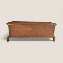 Load image into Gallery viewer, Exceptional Federal Slide Lid American Walnut Bible Box