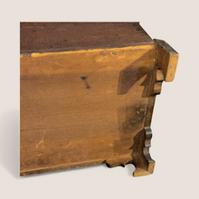 Load image into Gallery viewer, Exceptional Federal Slide Lid American Walnut Bible Box