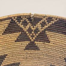 Load image into Gallery viewer, Ziebarth's Antiques handwoven basket tray featuring a dark brown and tan geometric star pattern in natural fibers.